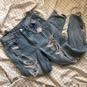 American Eagle Mom Jeans